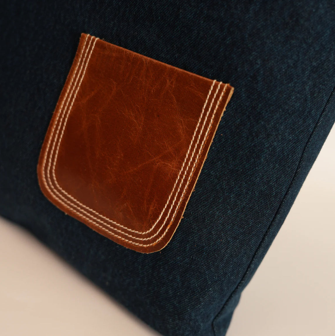 Leather Lilly Pocket Tote - Dark Blue